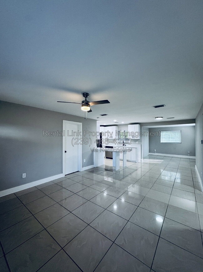 4432 E Riverside Dr