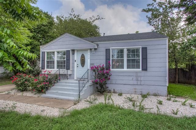 Photo - 5612 Birchman Ave