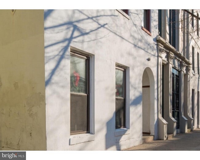 415 S 11th St Unit 3F