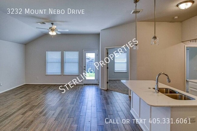 Photo - 3232 Mt Nebo Dr