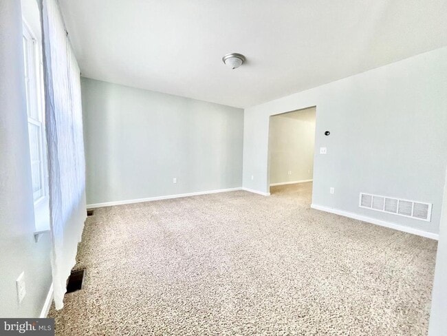 Photo - 307 S Marshview Terrace