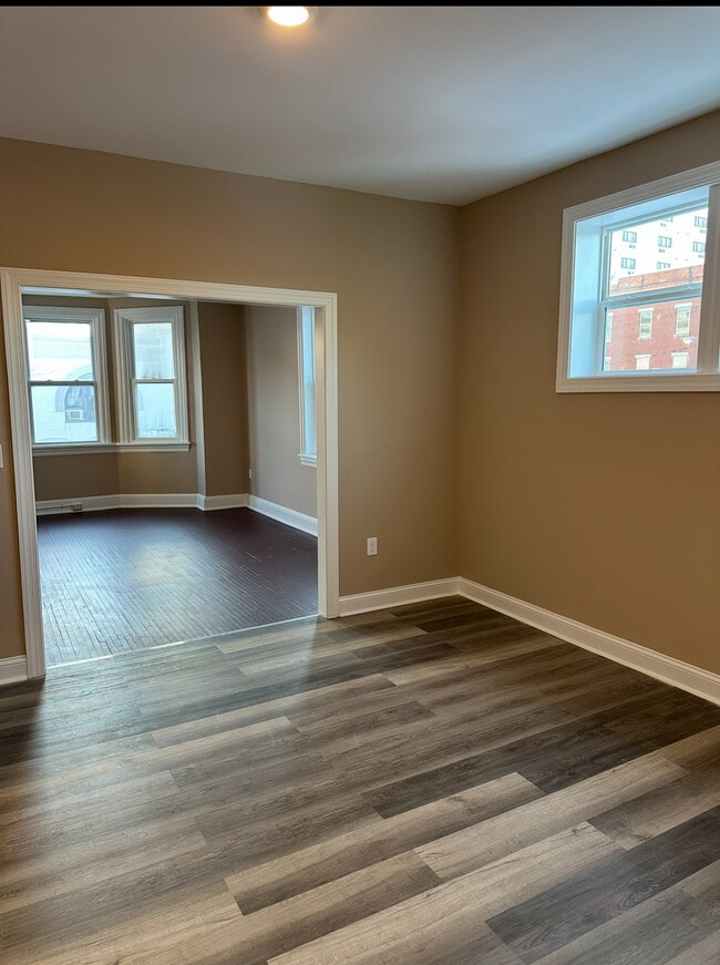 Photo - 112 E Washington St Unit 3W
