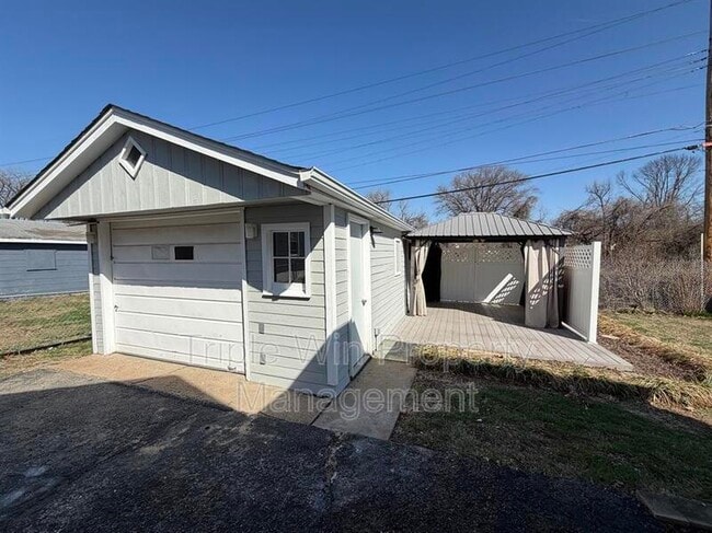 Photo - 8015 Aline Ave