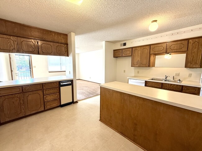 2208 Shenandoah Dr