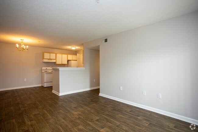 2BR,2BA - 933SF - Living Room