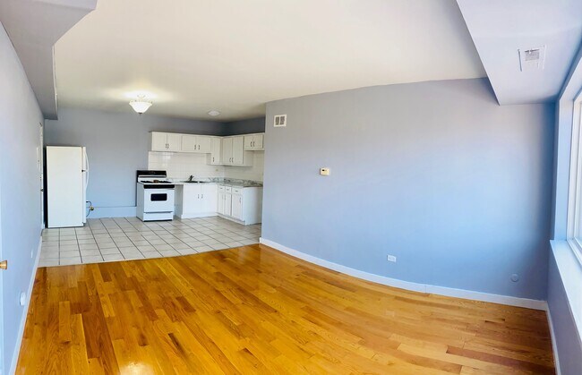 Photo - 4446 S Archer Ave Unit 2