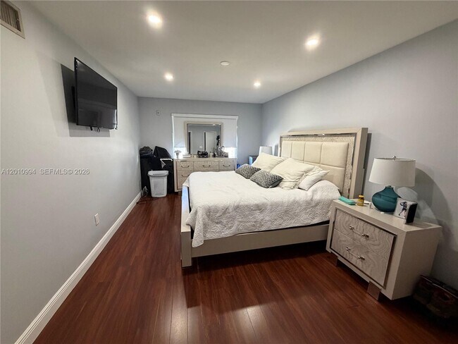 7847 Miller Dr Unit A205
