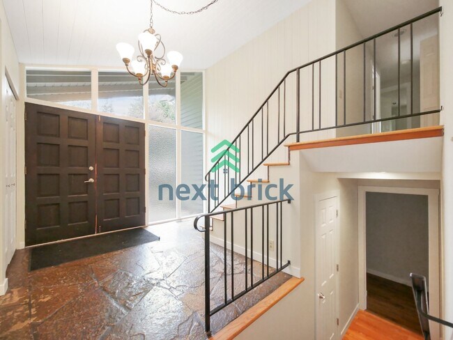 Photo - 3 Bed and 3 Bath Plus Office Private Single-family Home is Available for Rent!