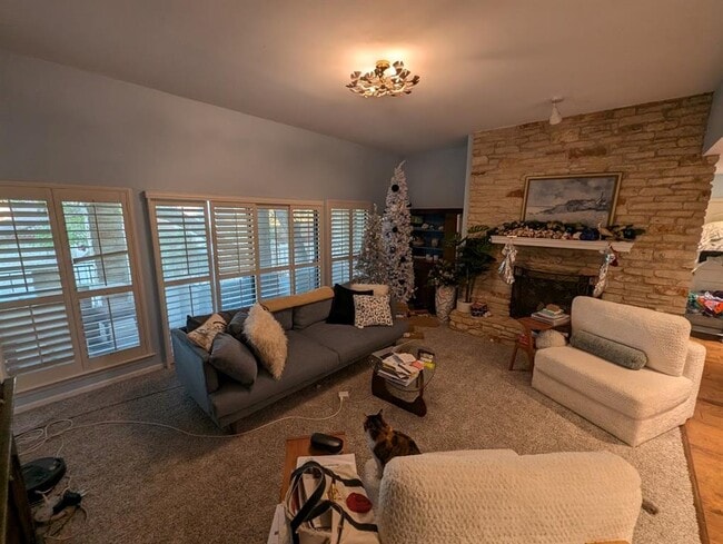 Photo - 208 Crescent Bluff