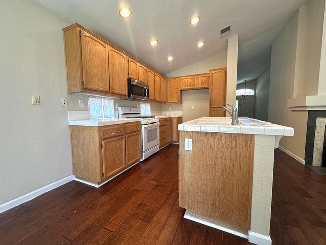 Photo - Single Story 3 Bed 2 Bath in Apple Hill!