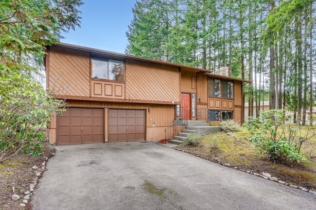 Building Photo - Tour Today, Move-In December 4th! Beautiful Upgraded Massive 4BR/3BA Home On One Acre Lot!!!