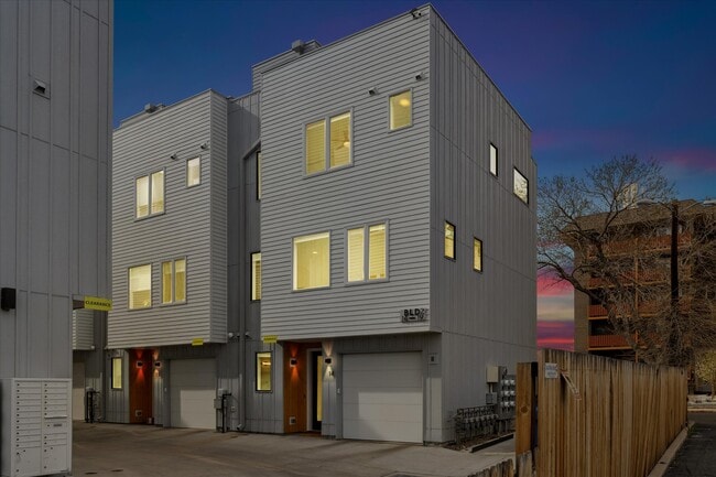 Building Photo - 3101 W 47th Ave Rental