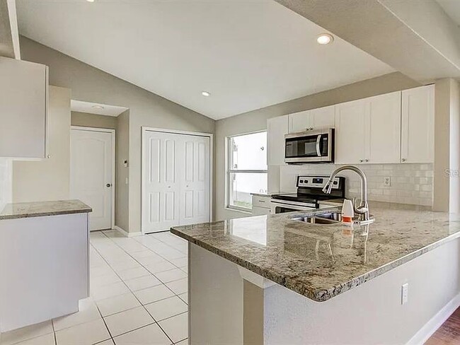 Photo - 7692 Stonebrook Cir