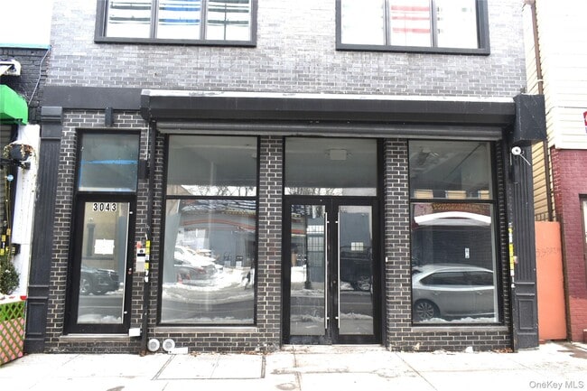 Photo - 3043 Fulton St