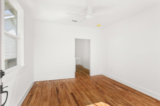 Photo - 8707 Green St Unit 1