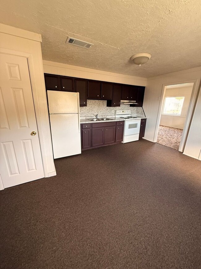 Photo - 1227-1229 Avenue Unit 1229