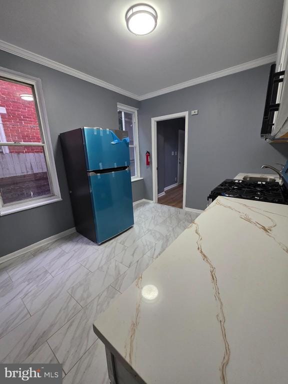 Photo - 521 Birch St