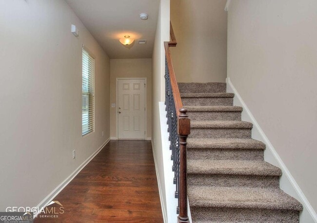 Photo - 565 Dasheill Ln