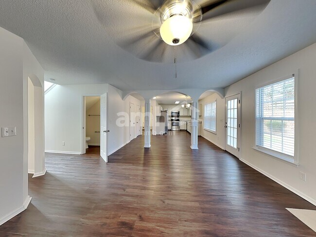 Photo - 2112 Coral Berry Ln