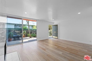 Photo - 122 Buccaneer St