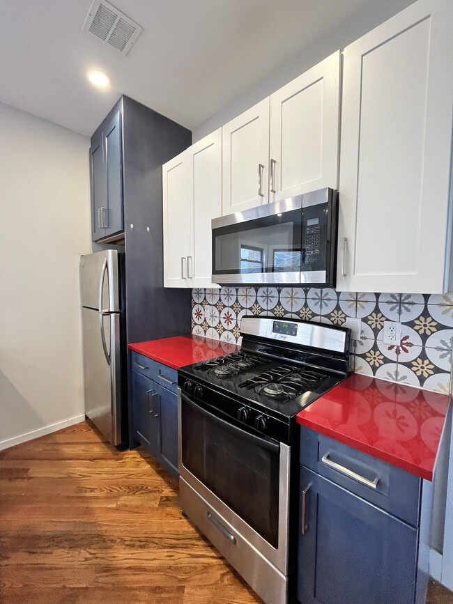 739 Garfield Ave 3B - 735 Garfield Ave Unit 3B