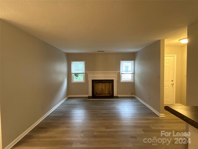 Photo - 8613 Crows Nest Ln