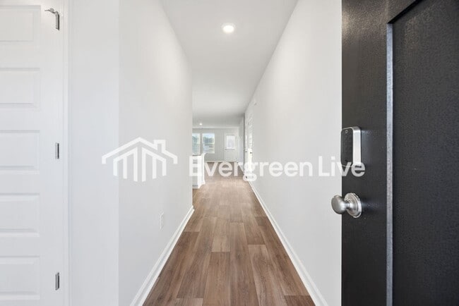 Photo - 1606 King Oaks Lp