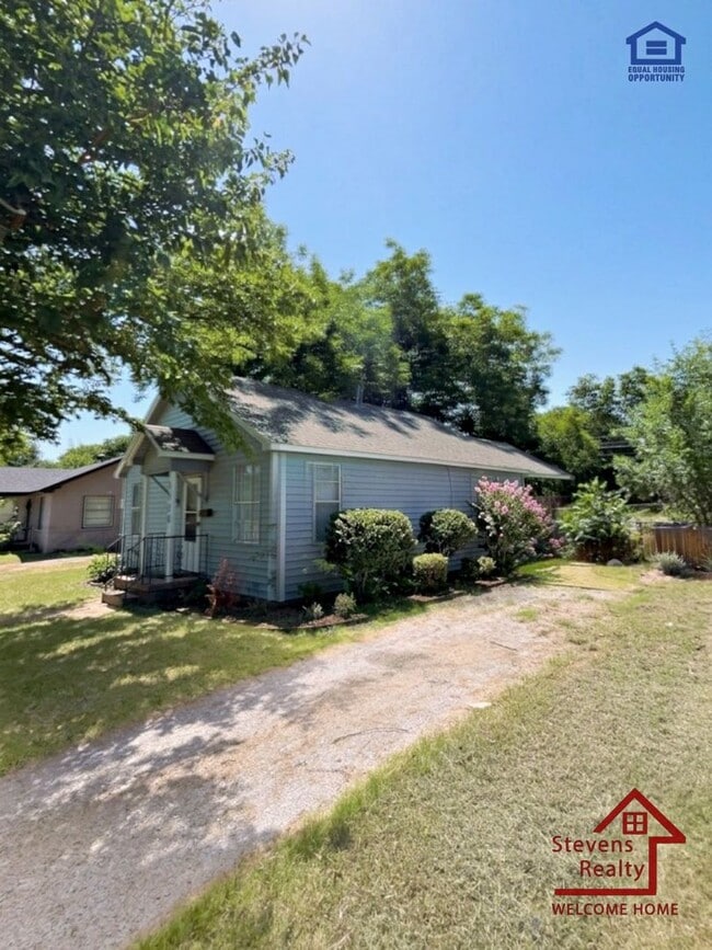 Photo - 1314 NW Smith Ave