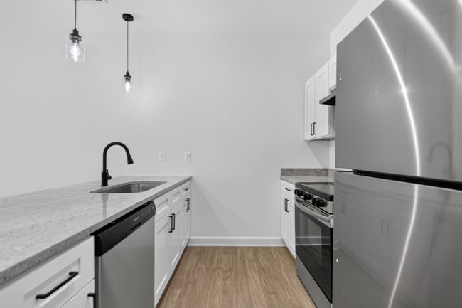 Photo - 922 Booker St
