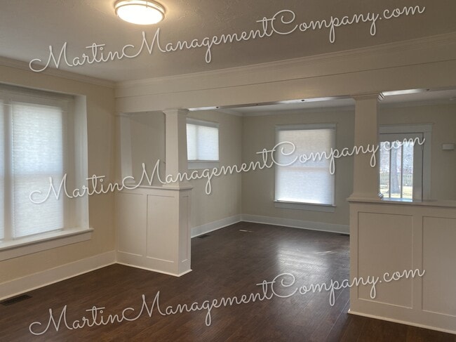 Photo - 1118 W 7th St