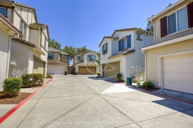 Photo - West Roseville, 4 bd 2.5 bth