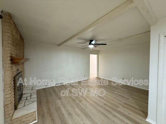 Photo - 1335 E Sunset St