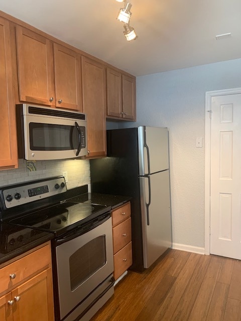 Photo - 225 Winding River Dr