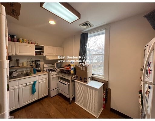 Photo - 7 Jay St Unit 3