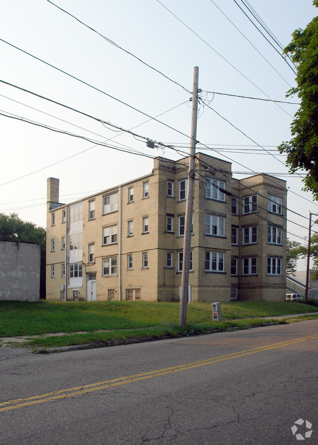 Photo - 817 5th St NW Apartments