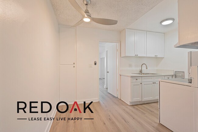 Photo - ~$300 OFF Each Month~ Delightful One Bedro... Unit 3