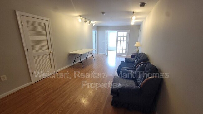 Photo - 929 Morreene Rd Unit Apt A13