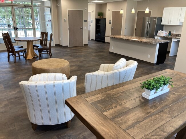 Photo - LaRose Gardens