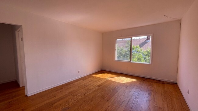 Photo - 1910-1910 42nd Ave Unit 1910 42nd Ave