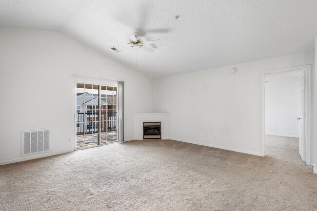 Photo - 2Bed/2Bath, Upgraded Condos in the Heart o... Unidad 811 Brassie Lane  J