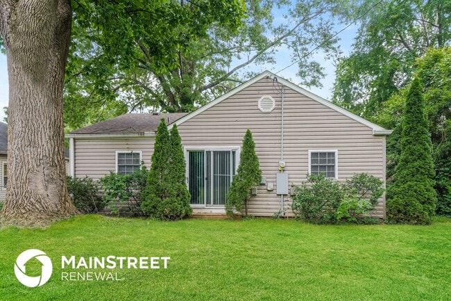 Photo - 1917 Winston Ave