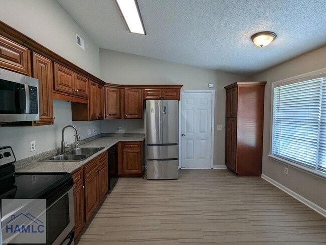 Photo - 628 Honey Ridge Ln