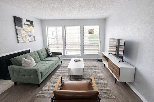 Photo - 505 N Rock Rd Unit SI ID1514077P