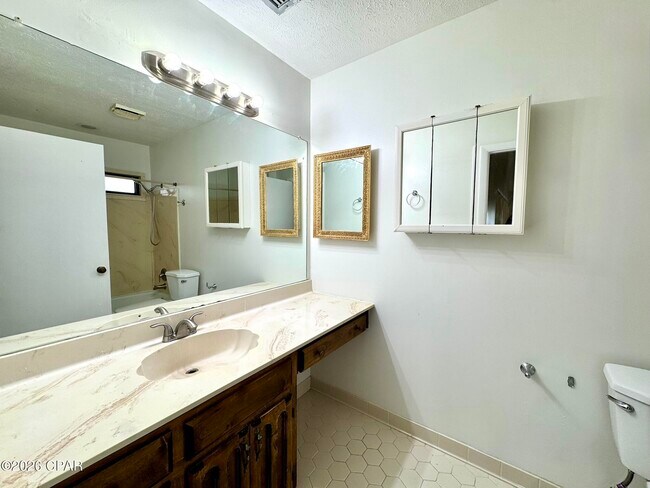 Photo - 300 Cherry St Unidad 4