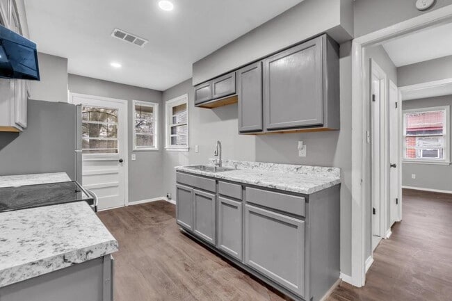 Photo - 2165 Pueblo Ave