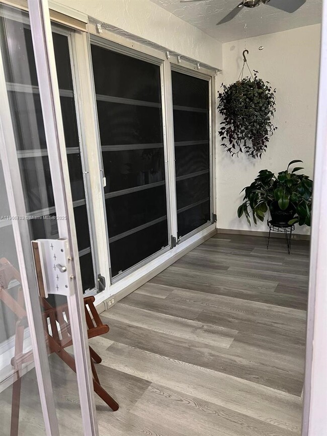 Photo - 1208 Bahama Bend Unidad C2