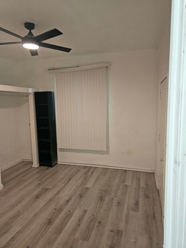 Photo - 145 W Goltz Ave