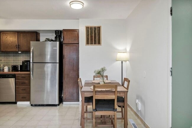 Photo - 240 E 400 N Unit 16