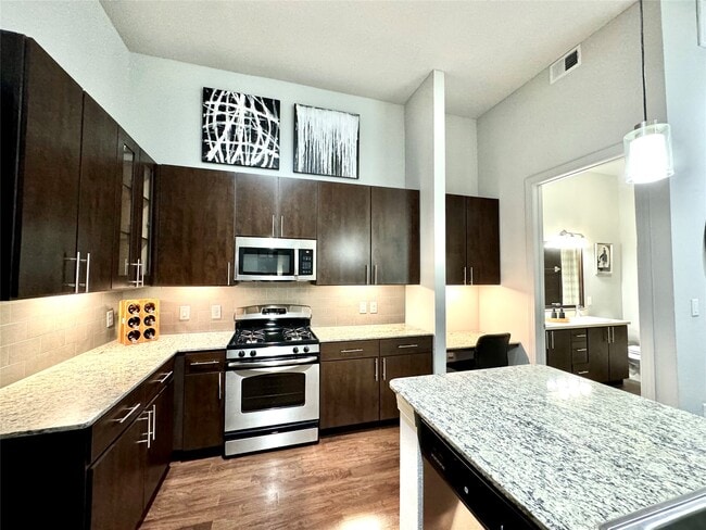 Photo - 2525 McCue Rd Unidad 249