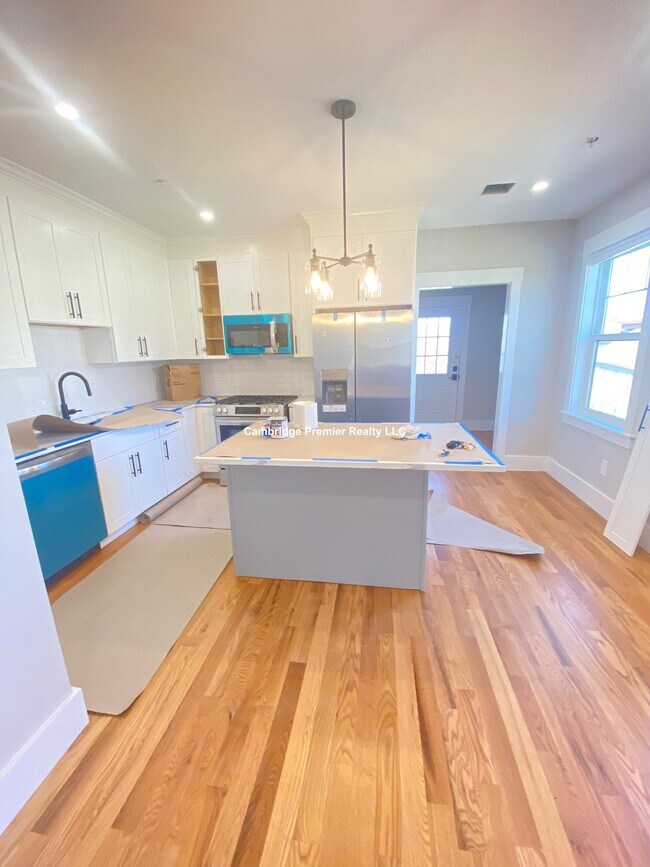 Photo - 132 Central St Unit 3